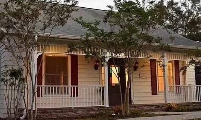 Milton House | Historic home in downtown/ walking distance to restaurants and local breweries