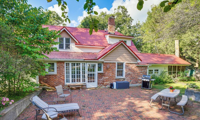 Ripon House | Historic Lakefront Home w/Dock on Green Lake!