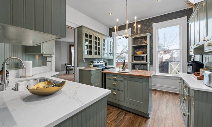West Central House | Historic mansion near downtown Spokane for business & personal rental