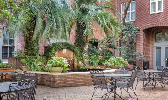 Charleston Historic District House | Historic market location! 2-King Bedrooms in Townhome with hotel amenities