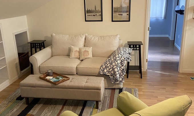 Longmont Apartment | Historic Old Town Longmont Carriage House Loft