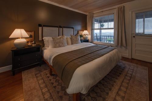 Chattanooga Hotel | Historic Riverview Inn Five