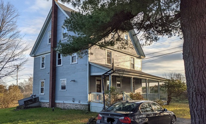 Bethel Other | Historic spacious Farmhouse, 2 hours from NYC and steps from Bethel Woods
