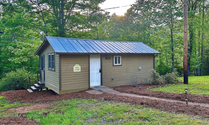 Mill Spring Apartment | Historic Tiny Cabin, Modernized