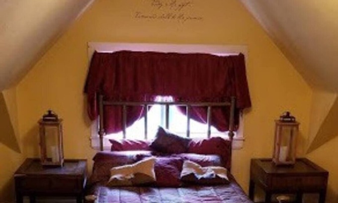 Sioux Falls Bed & Breakfast | Historic Victorian Inn South Loft