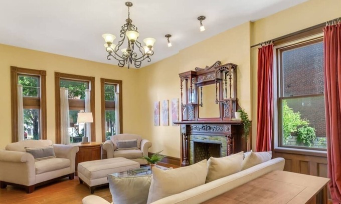 Lafayette Square House | Historic Victorian | Lafayette Square | 3 Bedroom