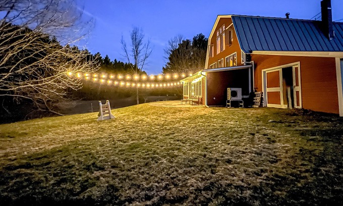 Eastern Vermont House | Historical countryside home with Peloton & amazing views - dog-friendly