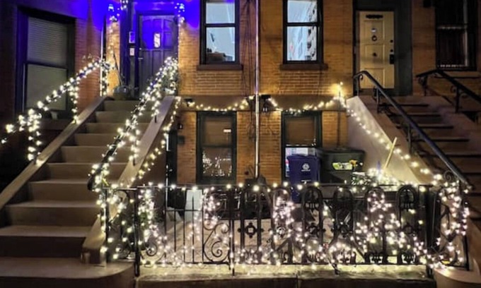 The Waterfront Apartment | Historical Downtown Jersey City apartment near NYC