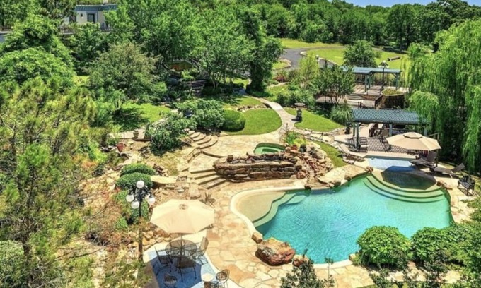 Denison House | Historical Mansion Beside 174 Acre Park