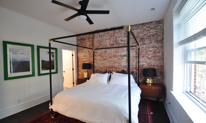 Tower Grove East Apartment | Historically renovated Tower Grove 2 Bed / 2 Bath Apartment