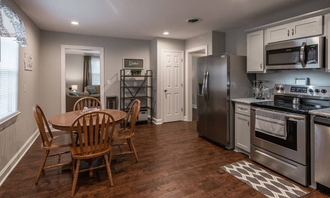 Gallatin House | Hite Place