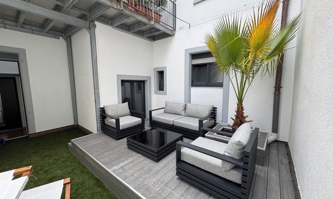 Freiburg im Breisgau Apartment | HLH - Luxus Familiensuite mit Terrasse