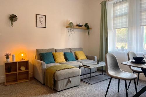 Gateshead House | HNFC Stays - Ideal for Business Travellers -2b