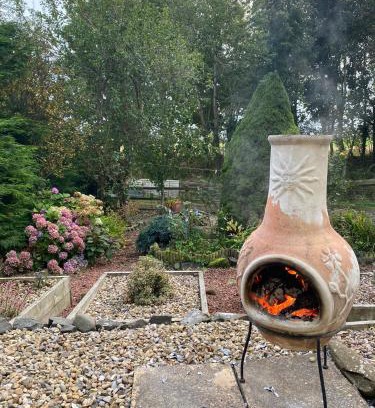 Horncliffe House | Hobbit House Character Cottage