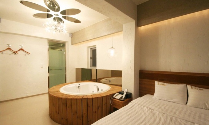 Hwigyeong-dong Hotel | Hoegi Motel