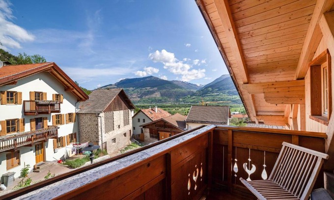 Montechiaro Apartment | Hof am Schloss Apartement Lärche