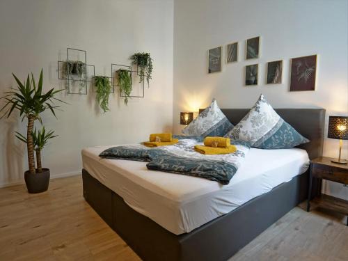 Brandenburg an der Havel Apartment | Hogulu - STILVOLL UND ZENTRAL - 3-RAUM Appartement 1