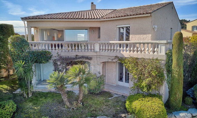 Les Adrets-de-l'Esterel House | Holiday house with private pool for 8 persons approx. 230 m² in Les Adrets-de-l'Estérel, Provence-Alpes-Côte d'Azur (Côte d'Azur)