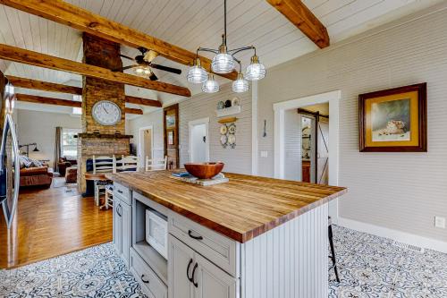 Jasper House | Holbert House
