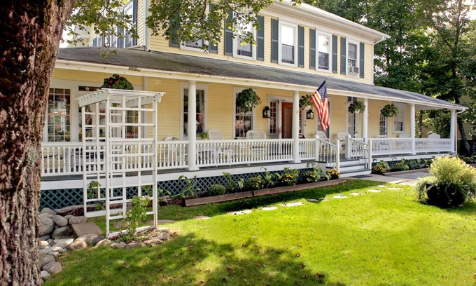 Bar Harbor Bed & Breakfast | Holbrook House