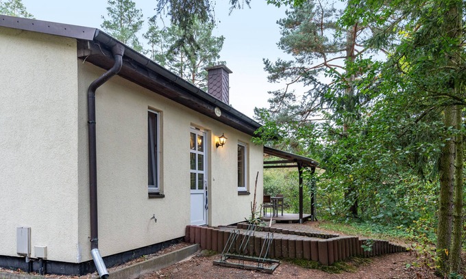 Feldberger Seenlandschaft House | Holiday Home 'Ferienhaus Mine Hüsung' with Private Terrace, Shared Garden and Wi-Fi