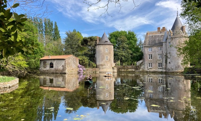 Saint-Hilaire-de-Loulay Cottage | Holidayhouse on the estate of Chateau de la Preuille