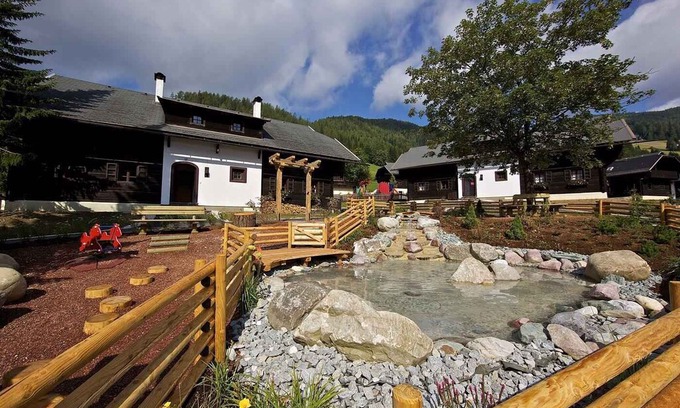 Bad Kleinkirchheim Apartment | Holiday apartment with wifi and parking