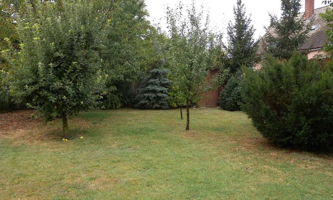 Balatonkeresztur Apartment | Holiday apartment with balcony and table tennis