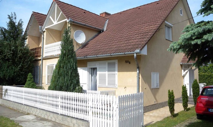 Balatonkeresztur Apartment | Holiday apartment with wifi and air conditioning