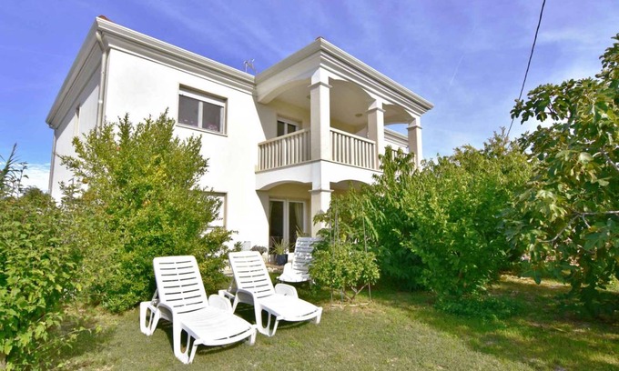 Zambratija Apartment | Holiday apartment with air conditioning and terrace