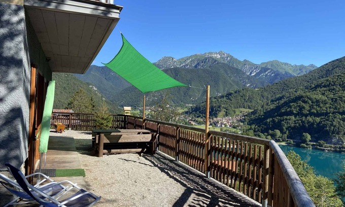 Pieve di Ledro Apartment | Holiday apartment with pool