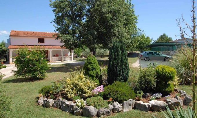 Funtana Apartment | Holiday apartment 500 m from the Adriatic Sea