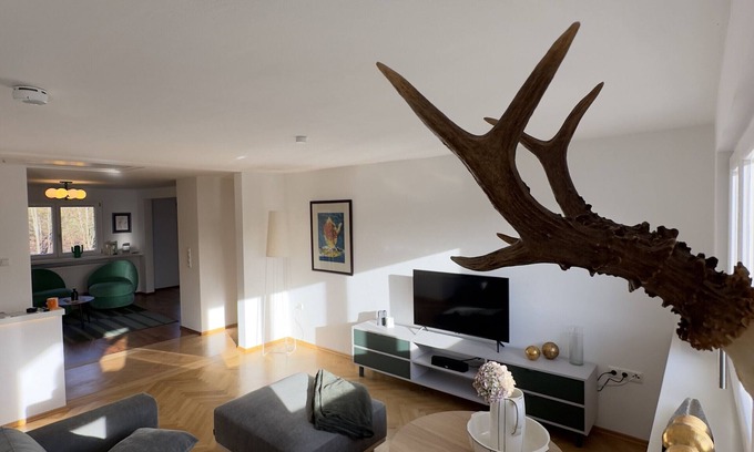 Frauenau Apartment | Holiday Apartment "Auerer Retreat" with Mountain View, Private Balconies and Wi-Fi
