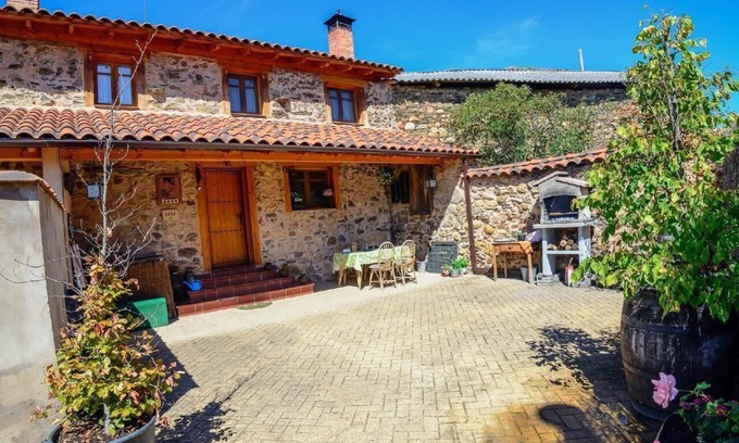 Benllera Apartment | Holiday apartment Benllera for 1 - 4 persons with 2 bedrooms - Holiday apartment