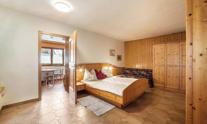 Saltusio Apartment | Holiday Apartment 'Camping Passeier Löwenzahn' with Sauna, Mountain View, Garden & Wi-Fi