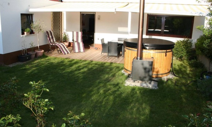Oberotterbach Apartment | Holiday apartment "An der Weinstraße" - apartment/apartment, shower, toilet, terrace