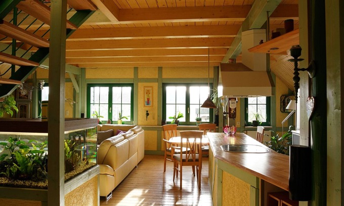 Pfaffroda Apartment | Holiday Apartment "Dina" with Shared Terrace, Shared Garden and Wi-Fi