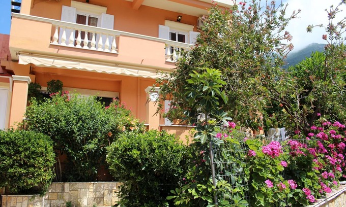 Skala Apartment | Holiday apartment directly at the sea, fantastic sea view | Paramonas, Corfu