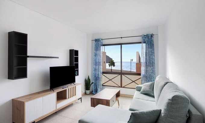 Gran Tarajal Apartment | Holiday Apartment "La Esperanza" with Sea View