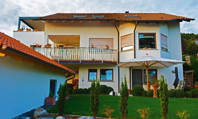 Salem Apartment | Holiday Apartment 'Fewo Wegen' with Mountain View, Private Terrace and Wi-Fi