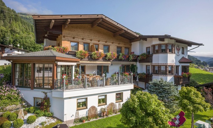 Gerlos Apartment | Holiday apartment Gmünd for 1 - 4 persons with 2 bedrooms - Holiday apartment