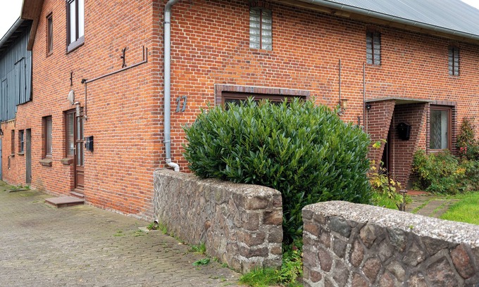 Hamdorf Apartment | Holiday Apartment 'Hamdorf, Hauptstraße Oben' with Wi-Fi