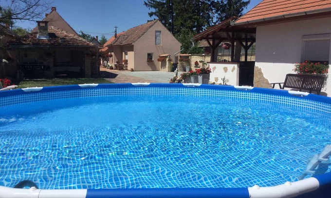 Balatonbereny Apartment | Holiday apartment with oven, washing machine and dishwasher