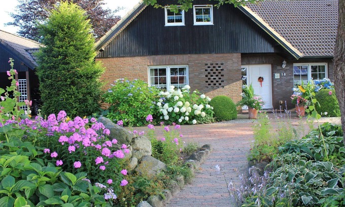 Varel House | Holiday apartment Klus for 1 - 5 persons with 3 bedrooms - Holiday house