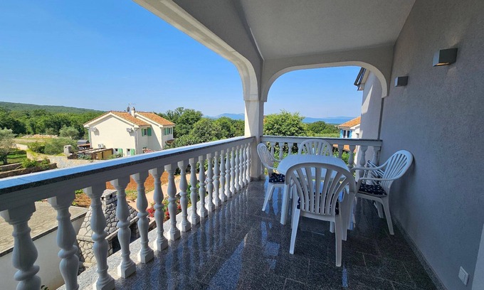 Barusici Apartment | Holiday apartment Malinska for 1 - 4 persons with 2 bedrooms - Holiday apartment