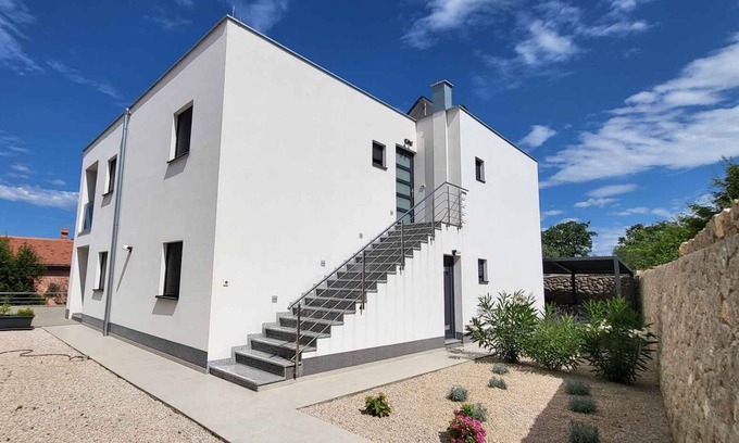 Marsici Apartment | Holiday apartment modernly furnished, with one bedroom