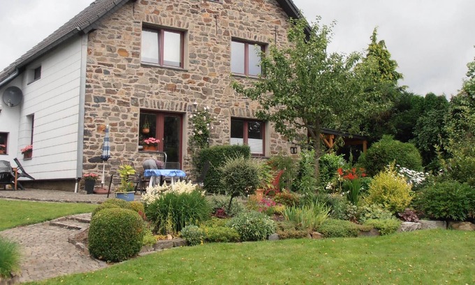 Mutzenich Apartment | Holiday apartment Monschau for 2 - 6 persons with 4 bedrooms - Holiday apartment in one or multi-fam