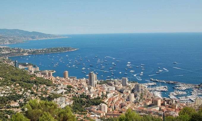 La Turbie Apartment | holiday apartment overlooking Monte Carlo