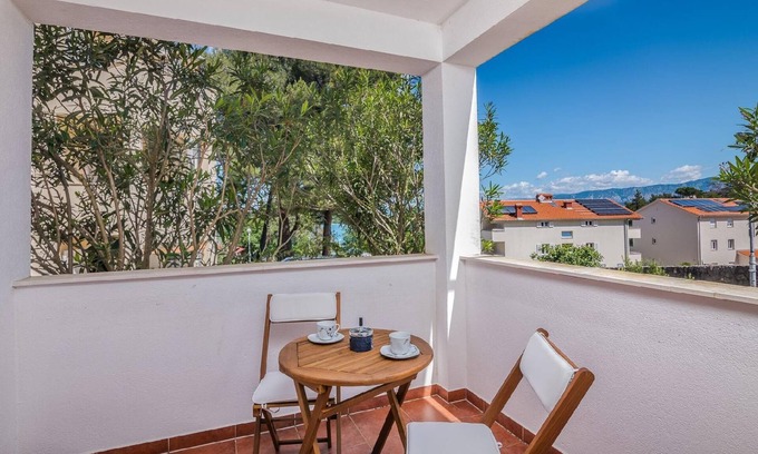 Soline Apartment | Holiday apartment Soline for 1 - 4 persons with 2 bedrooms - Holiday apartment