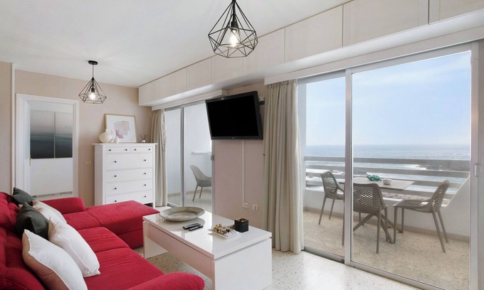 Tacoronte Apartment | Holiday Apartment 'Vv Tamara Sunset Suite' with Sea Views, Private Terrace and Wi-Fi